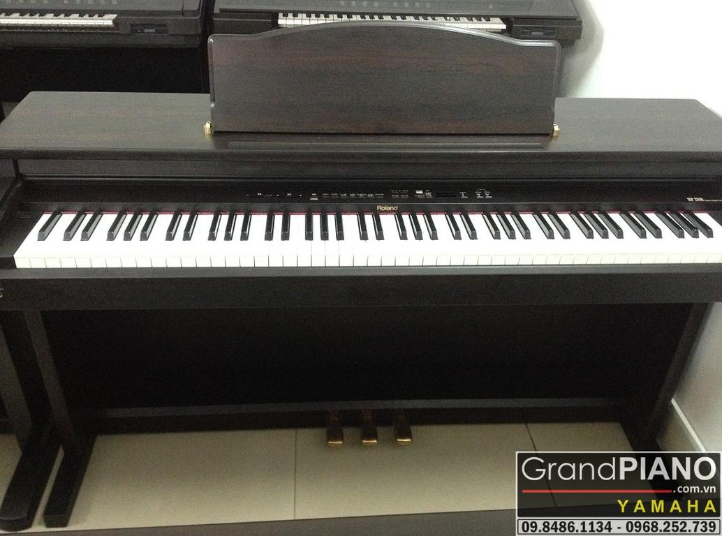 ROLAND HP-2880 SERIAL: ZH63157 